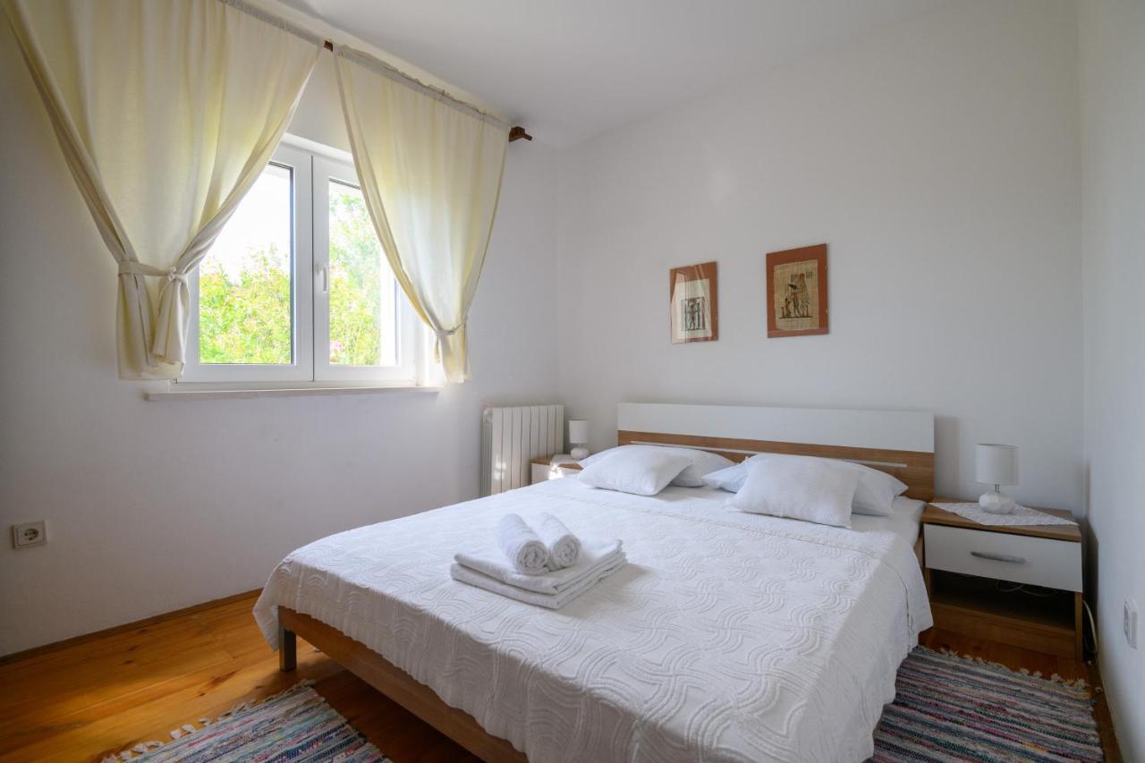 Holiday Residence Zvono Mlini Bagian luar foto