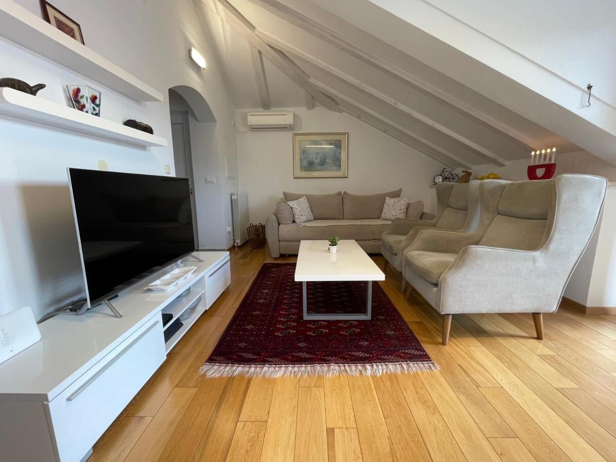 Holiday Residence Zvono Mlini Bagian luar foto